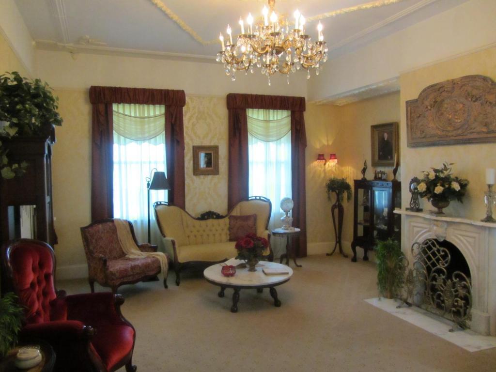 Bybee'S Historic Inn Jacksonville Buitenkant foto